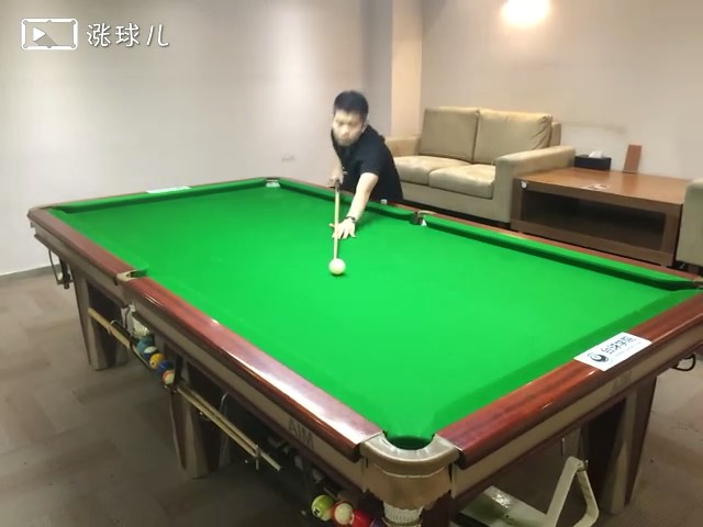 #进阶练习业余二级#题23：反角底袋三颗球中低杆打进同一个袋