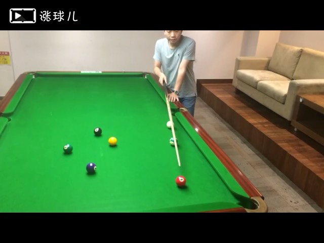 借球入袋打法三：借下控制白球位置