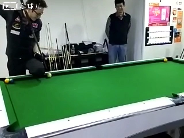 #花式台球#毒液表演让人梦寐以求的“强力低杆”..