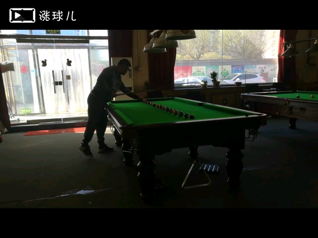 生疏的蛇彩